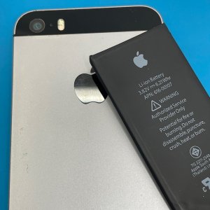 iPhoneSE バッテリー交換修理