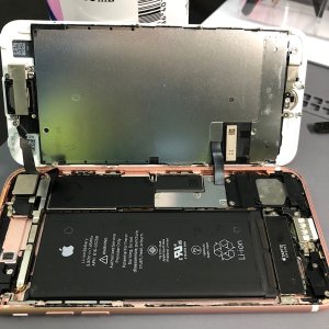 iPhone7 トイレ落下 水没 フリーズ 液晶交換