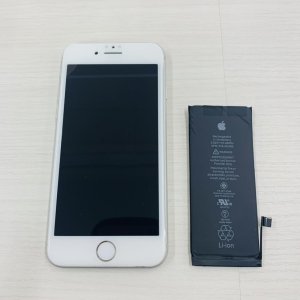iPhone8 バッテリー交換したい…