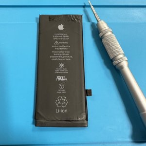 iPhone8 バッテリー交換