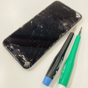iPhoneSE2　液晶交換修理