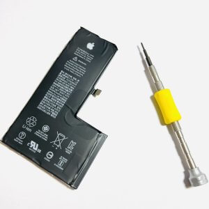 iPhoneXS バッテリー交換  バッテリーの減りが気になり…