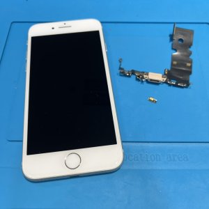 iPhone8 ライトニング修理