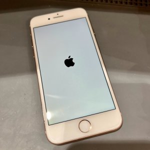 iPhone8 リンゴループ