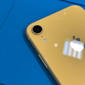 iPhoneXR(アイフォンXR)アウトカメラ修理