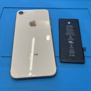 iPhone8 バッテリー交換