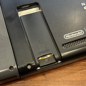 Nintendo Switch (ニンテンドースイッチ) SDカードスロット修理