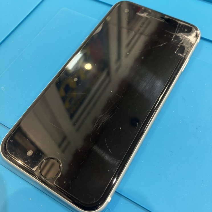 iPhoneSE2(アイフォンSE2)フロントパネル交換
