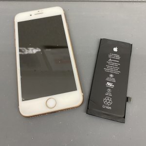 iPhone8 バッテリー交換
