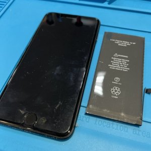 iPhone8Plus(アイフォン8プラス)バッテリー交換