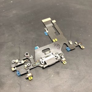 iPhone11 ライトニング交換