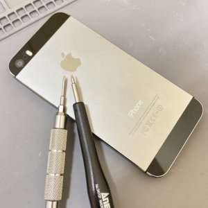 iPhone5　バッテリー交換