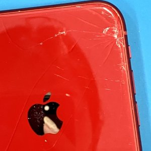 iPhone8 バックパネル交換