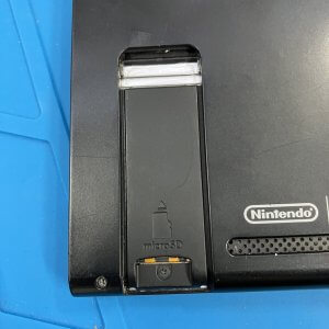 Nintendo Switch マイクロSDカードスロット修理