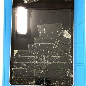 iPad（9世代目） 液晶交換