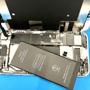 iPhone8 バッテリー交換