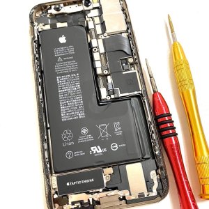 iPhoneXS バッテリー交換