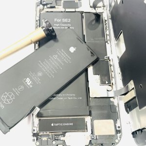 iPhoneSE-2 バッテリー交換修理