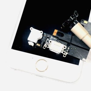 iPhone6 ライトニング交換修理
