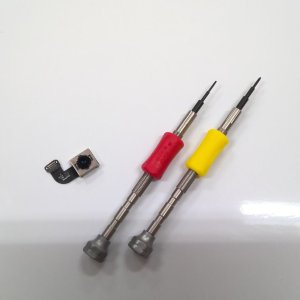 iPhone8アウトカメラ修理