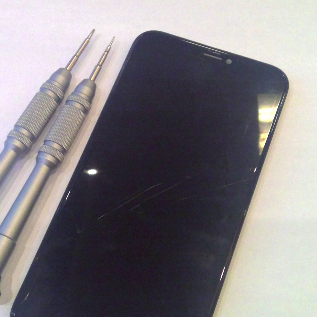 iPhoneXR フロントパネル交換