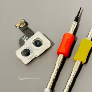iPhone12 アウトカメラ修理