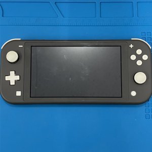 Nintendo Switch Lite 基盤修理
