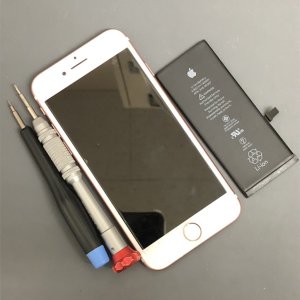 iPhon8Plus バッテリー交換修理 即日修理
