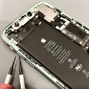 iPhone 11 バッテリー交換