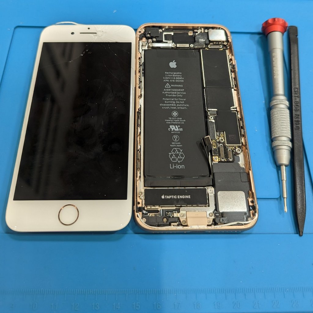 iPhone8(アイフォン8)フロントパネル交換