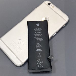 iPhone6s　バッテリー交換