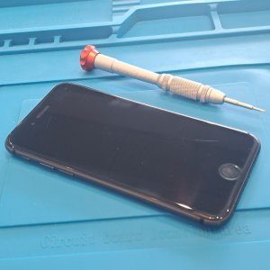 iPhone8 バッテリー交換
