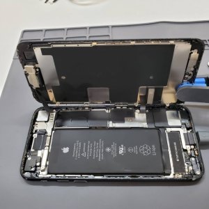 iPhone SE2 バッテリー交換