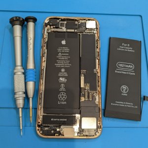 iPhone8 バッテリー交換