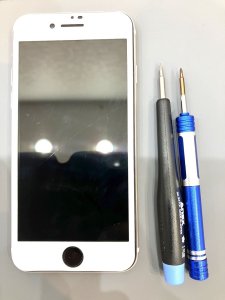 iPhone SE 起動点検