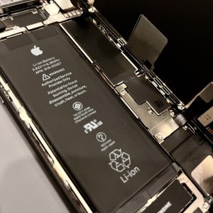 iPhone8 バッテリー交換