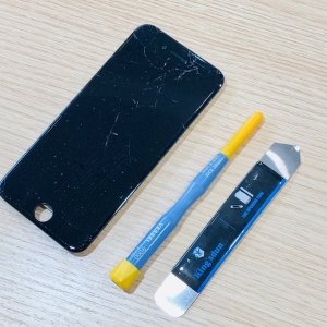 iPhone7 フロントパネル交換