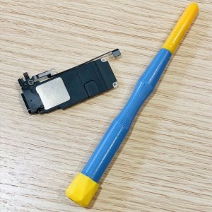 iPhone8Plus スピーカー修理