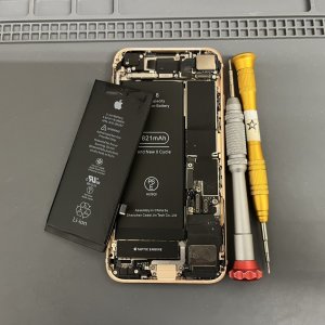 iPhone8 バッテリー交換