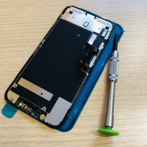 iPhone11 フロントパネル交換