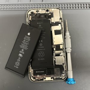 iPhone11 バッテリー交換