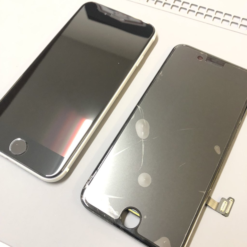 iPhoneSE2 液晶パネル交換