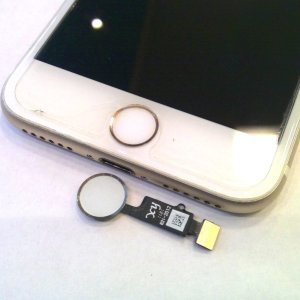 iPhone7 ホームボタン修理