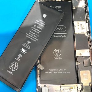 iPhone6s+ バッテリー交換