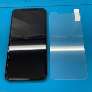 iPhoneX 強化ガラス永久貼替保証