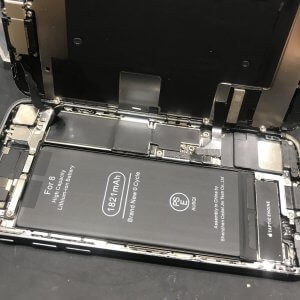 iPhone8 バッテリー交換