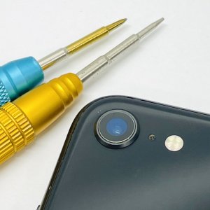iPhone8 アウトカメラ交換修理