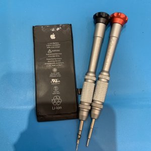iPhone8 バッテリー交換