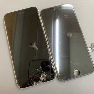 iPhoneSE2 フロントパネル交換