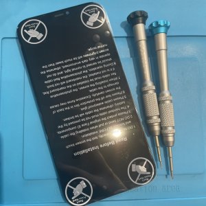 iPhone12proMax フロントパネル交換修理